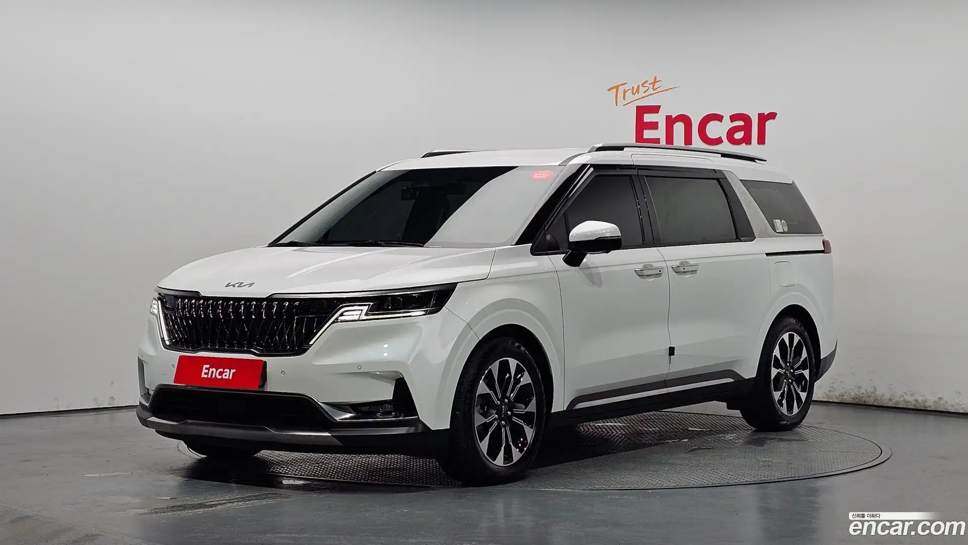 Canival Kia 2023.0-OUTER-001