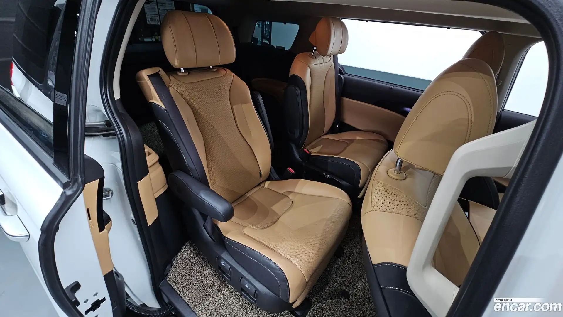Canival Kia 2023.0-OPTION-015