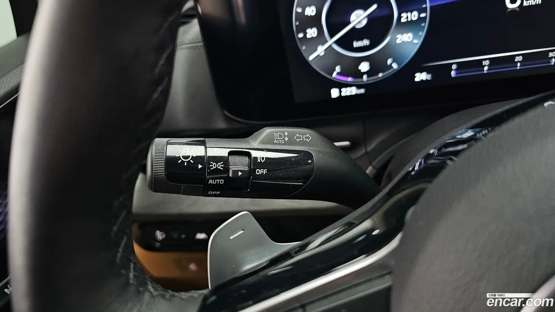 Canival Kia 2023.0-OPTION-043
