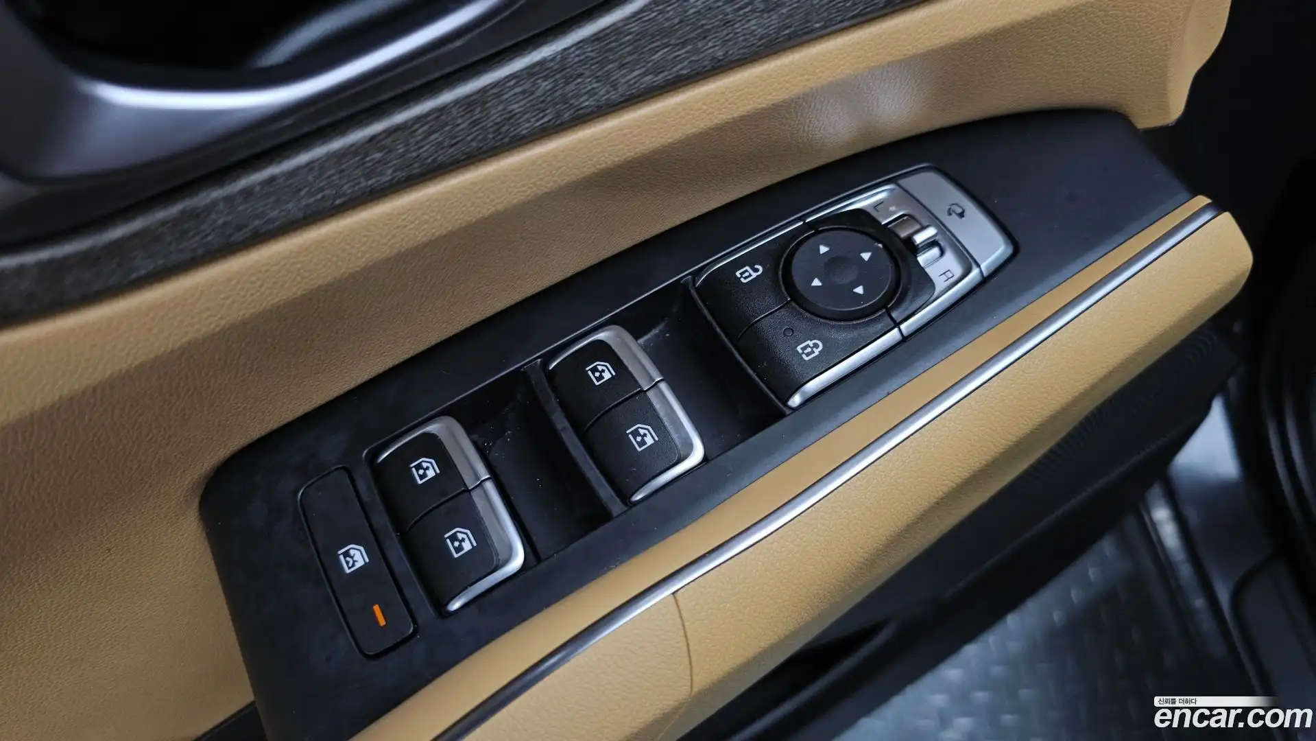 Sorento Kia 2020.4-OPTION-042
