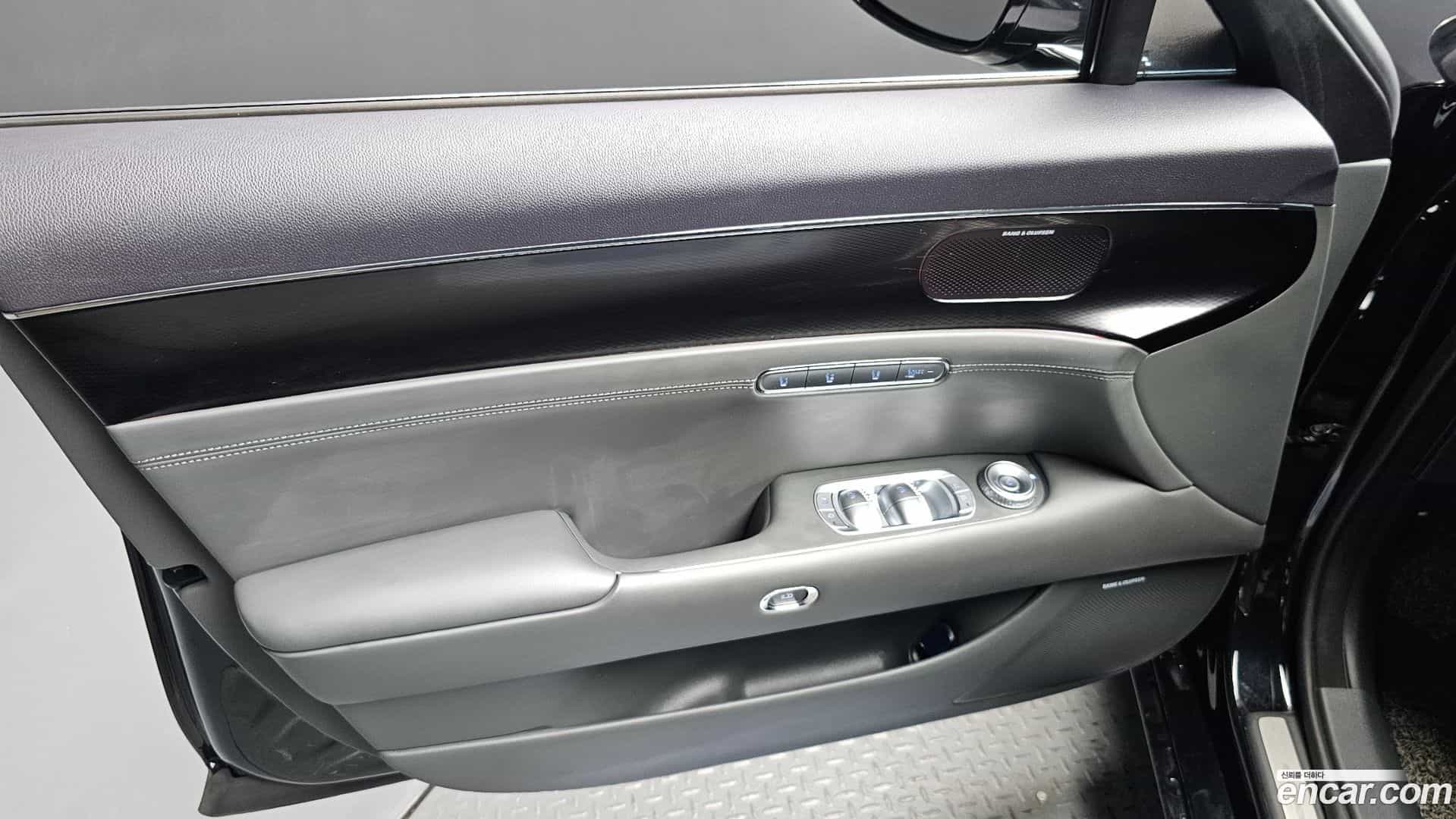 G90 Genesis 2022.9-INNER-034