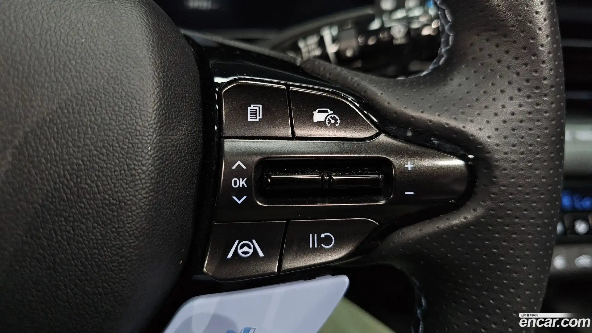AVANTE Hyundai 2024.3-OPTION-022