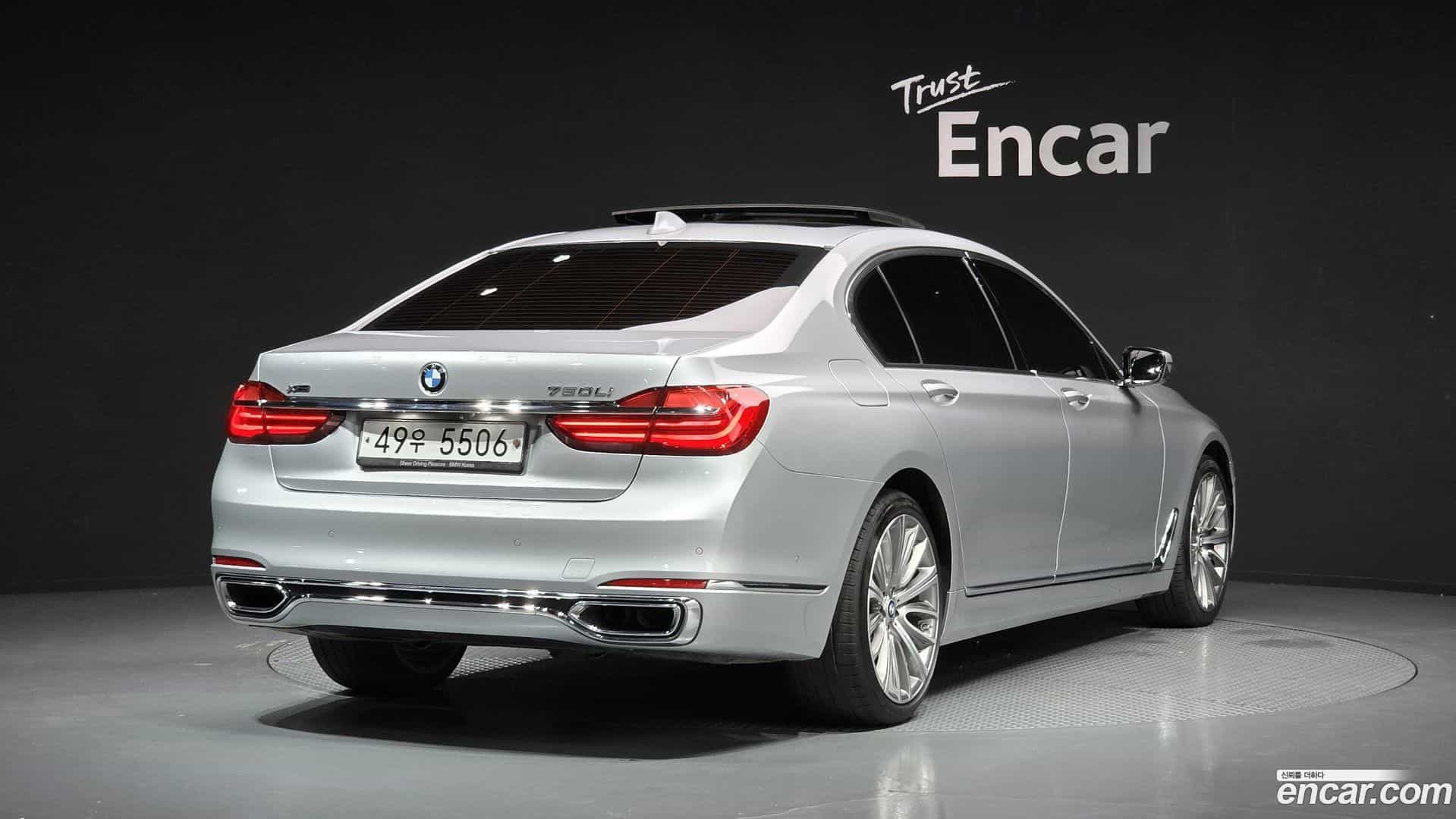 7-Series BMW 2018.6-OUTER-002