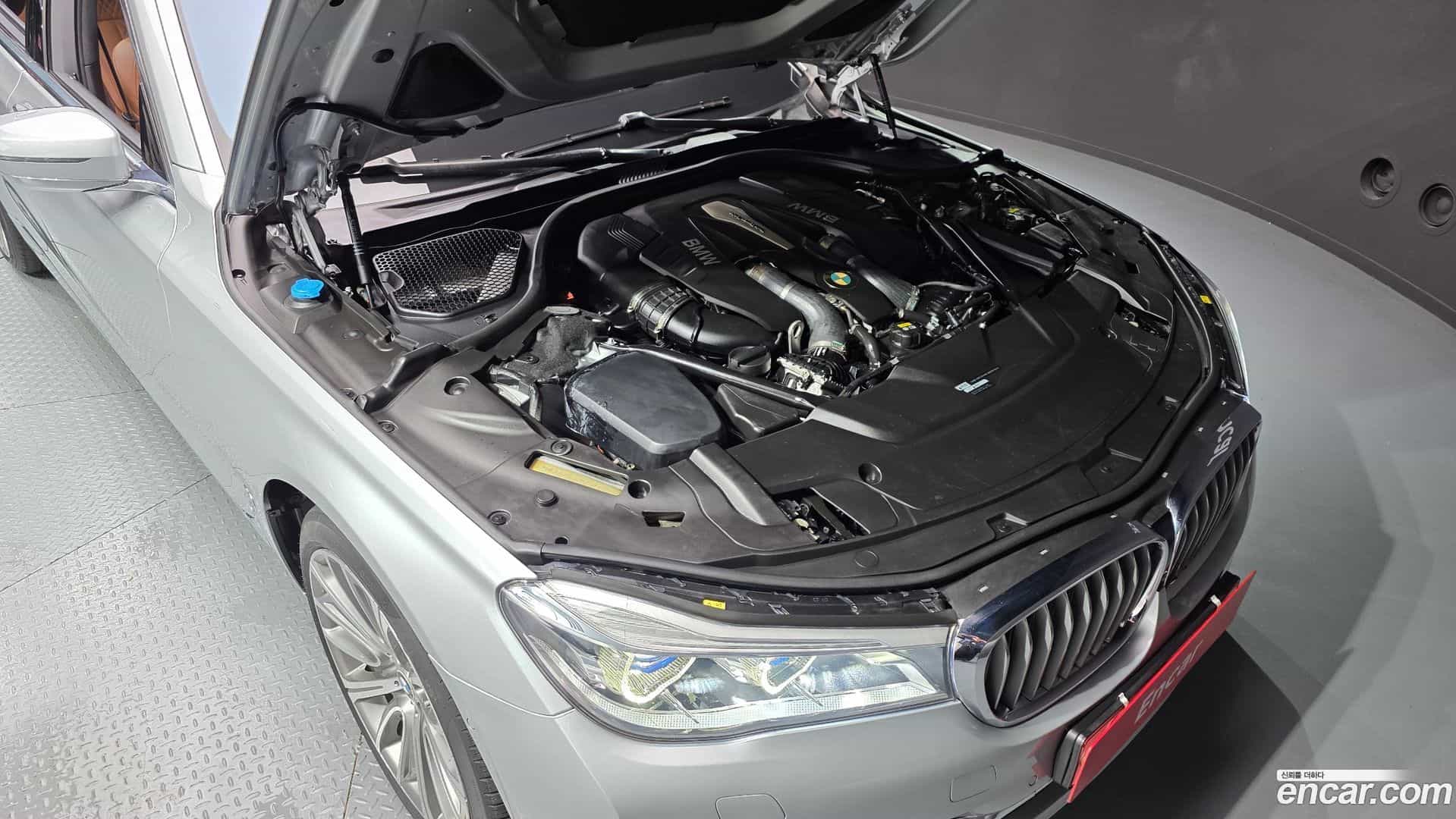 7-Series BMW 2018.6-OUTER-006