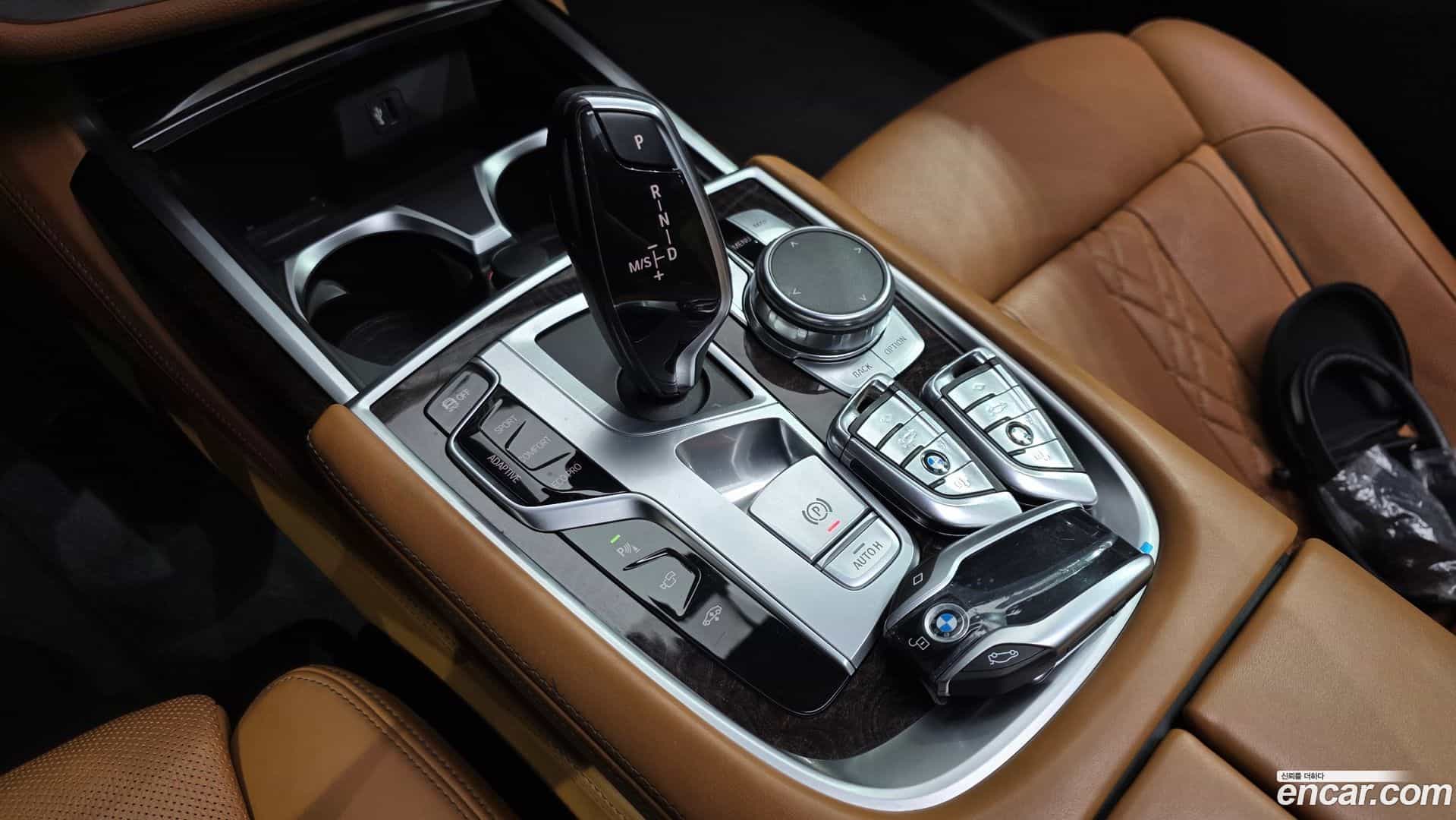 7-Series BMW 2018.6-INNER-009