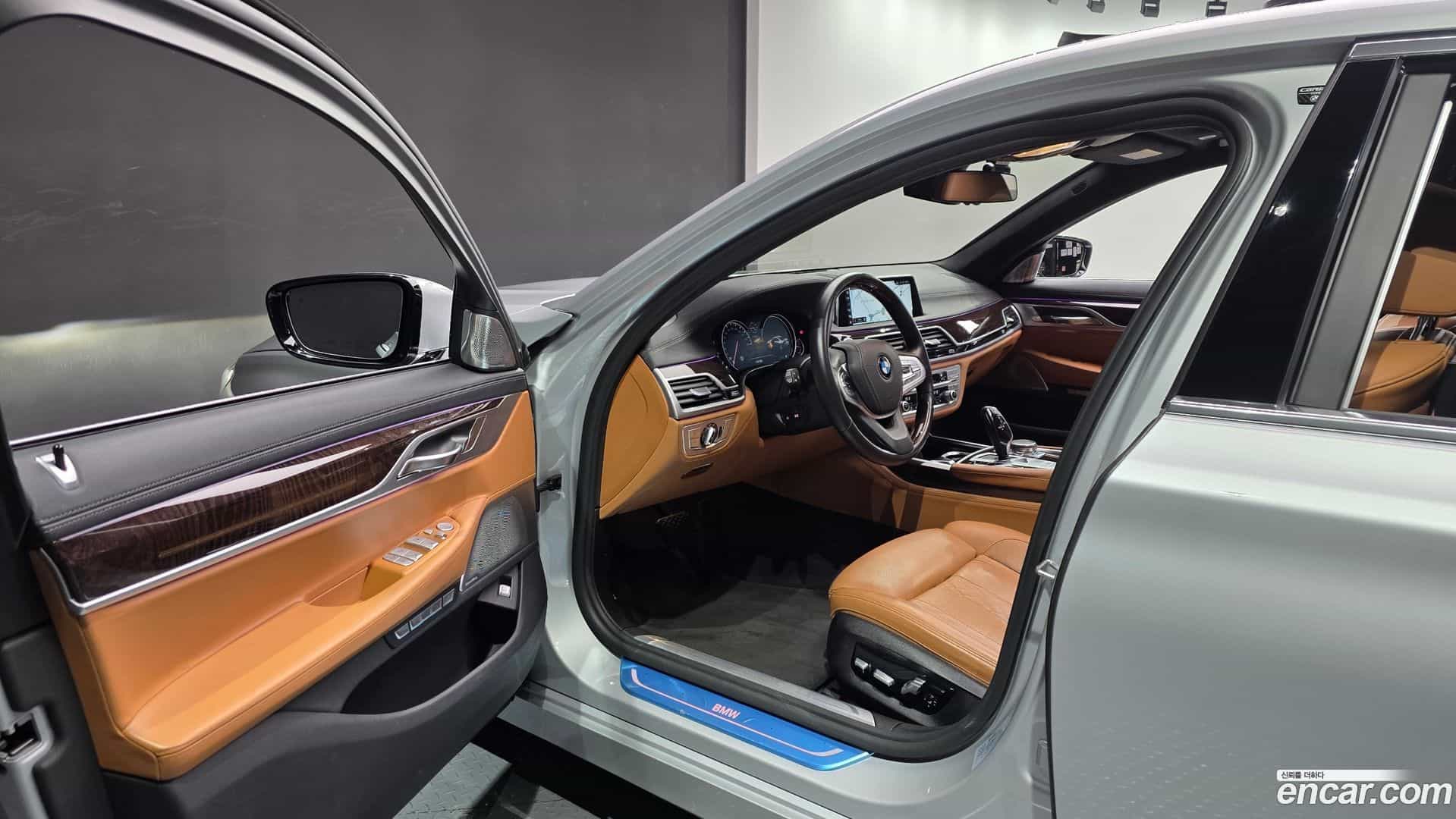 7-Series BMW 2018.6-INNER-010