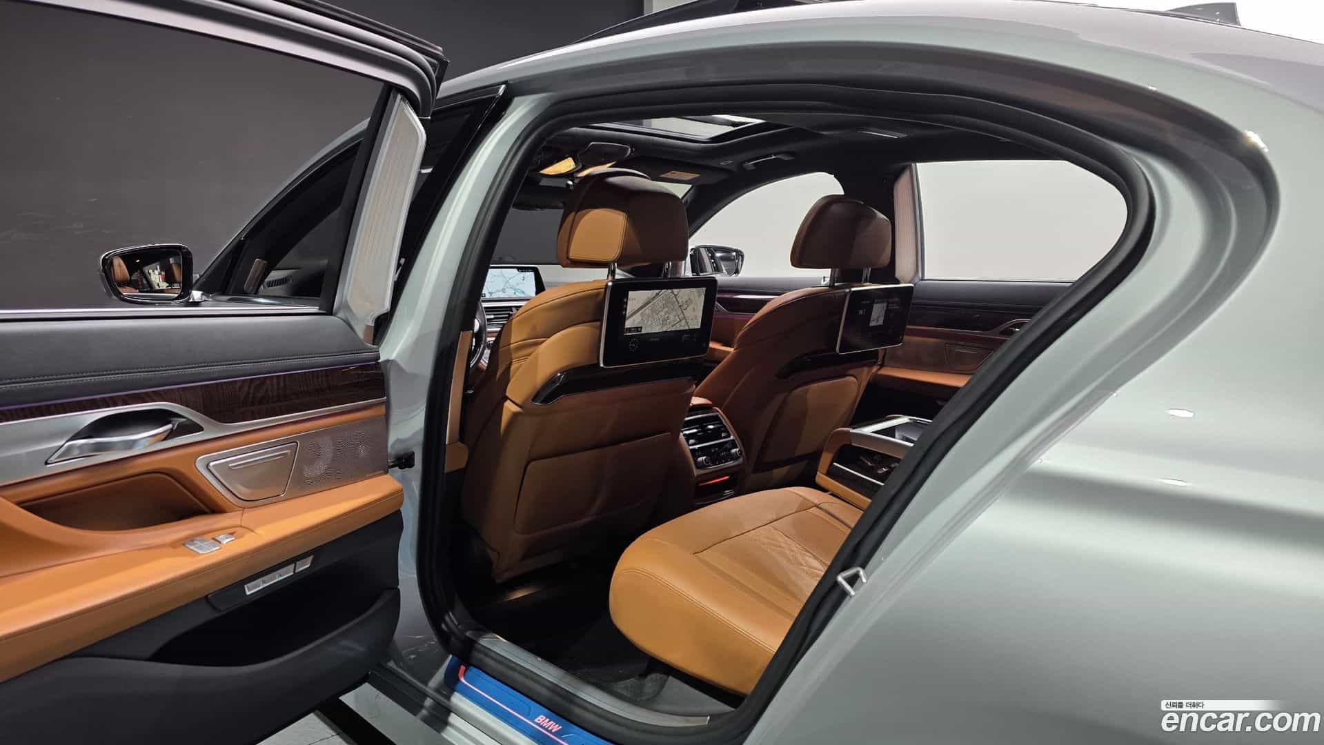7-Series BMW 2018.6-OPTION-015