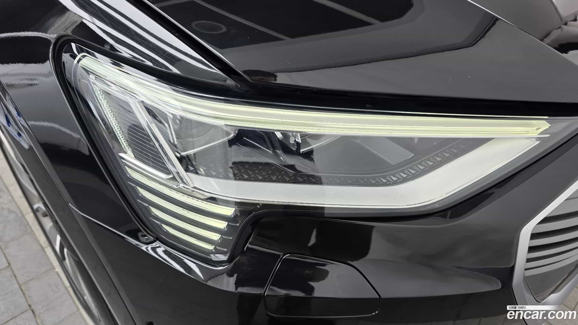 e-tron Audi 2021.11-OUTER-032