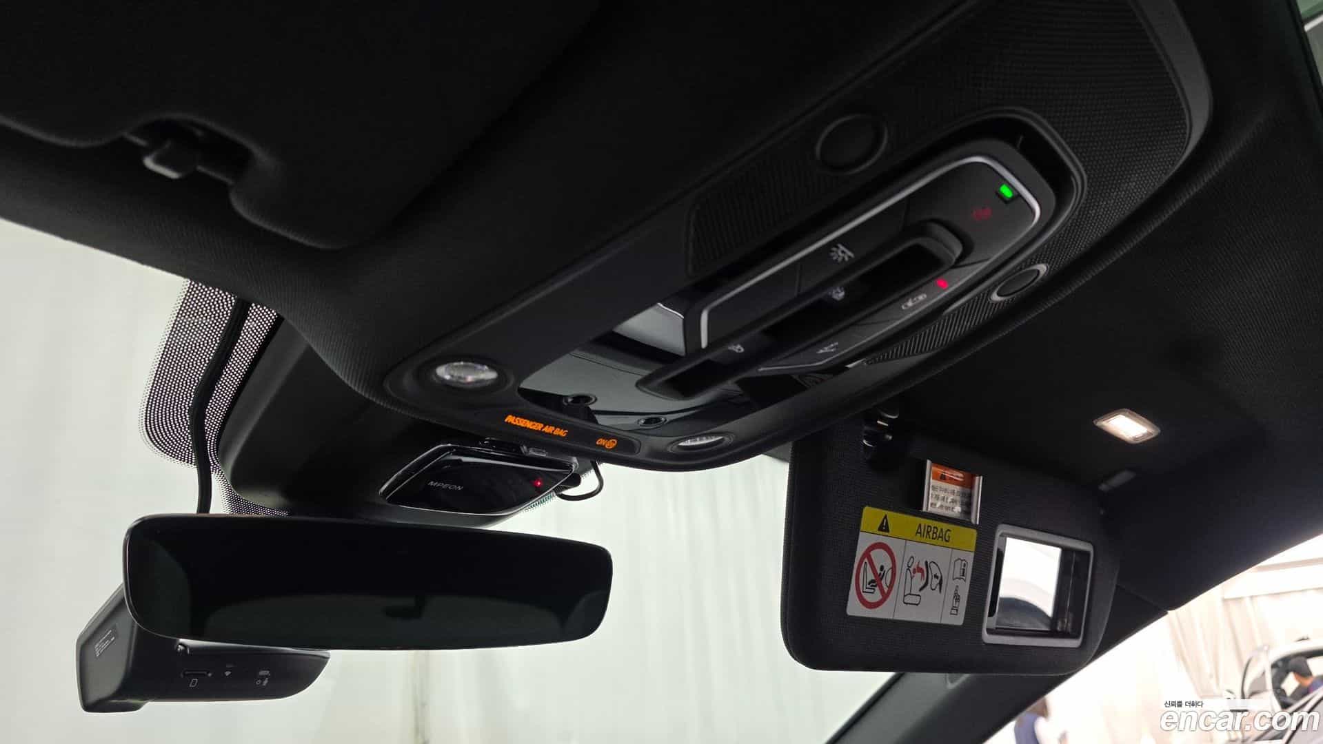 e-tron Audi 2021.11-OPTION-045