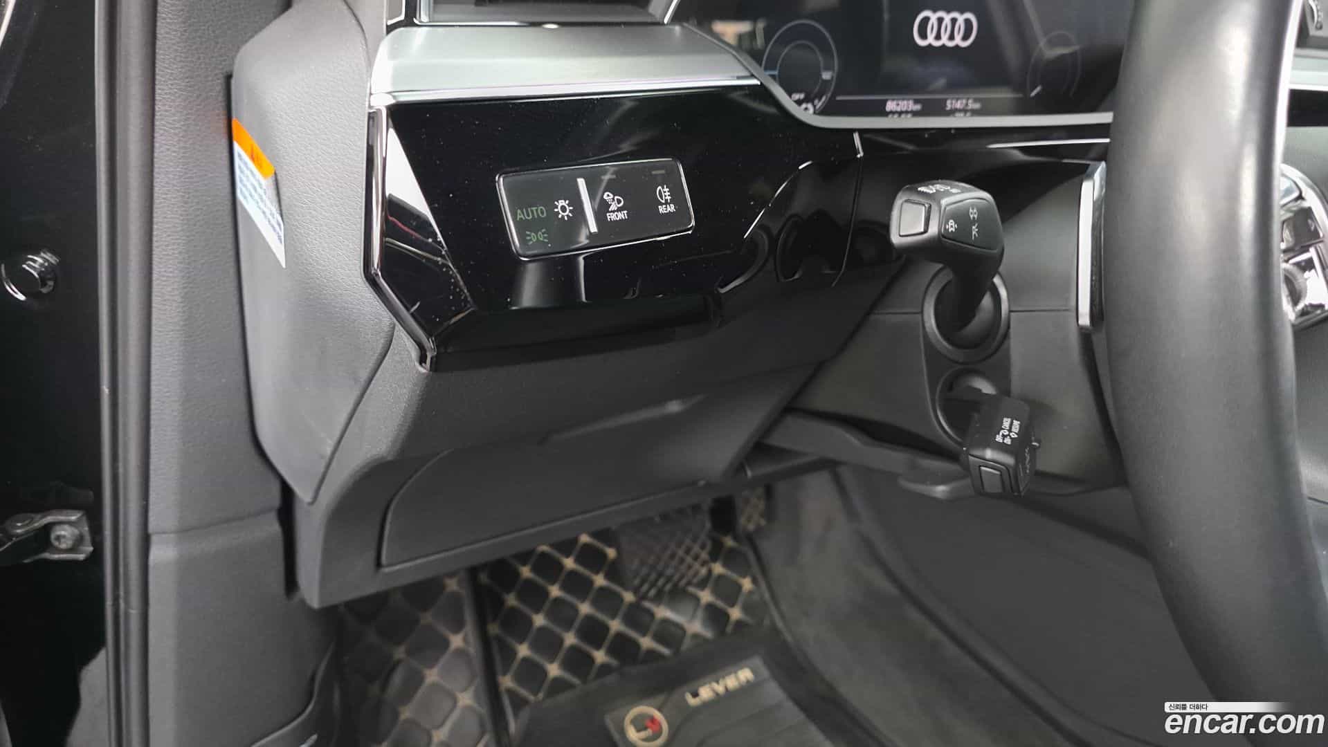 e-tron Audi 2021.11-OPTION-046