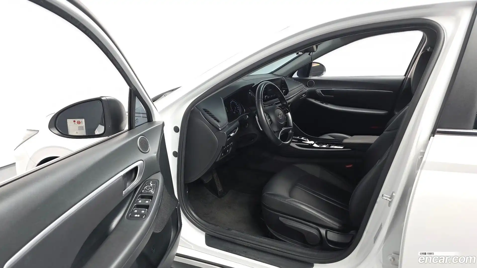 Sonata Hyundai 2022.3-INNER-010