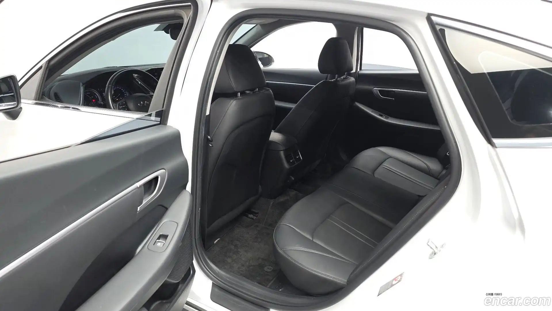 Sonata Hyundai 2022.3-INNER-036