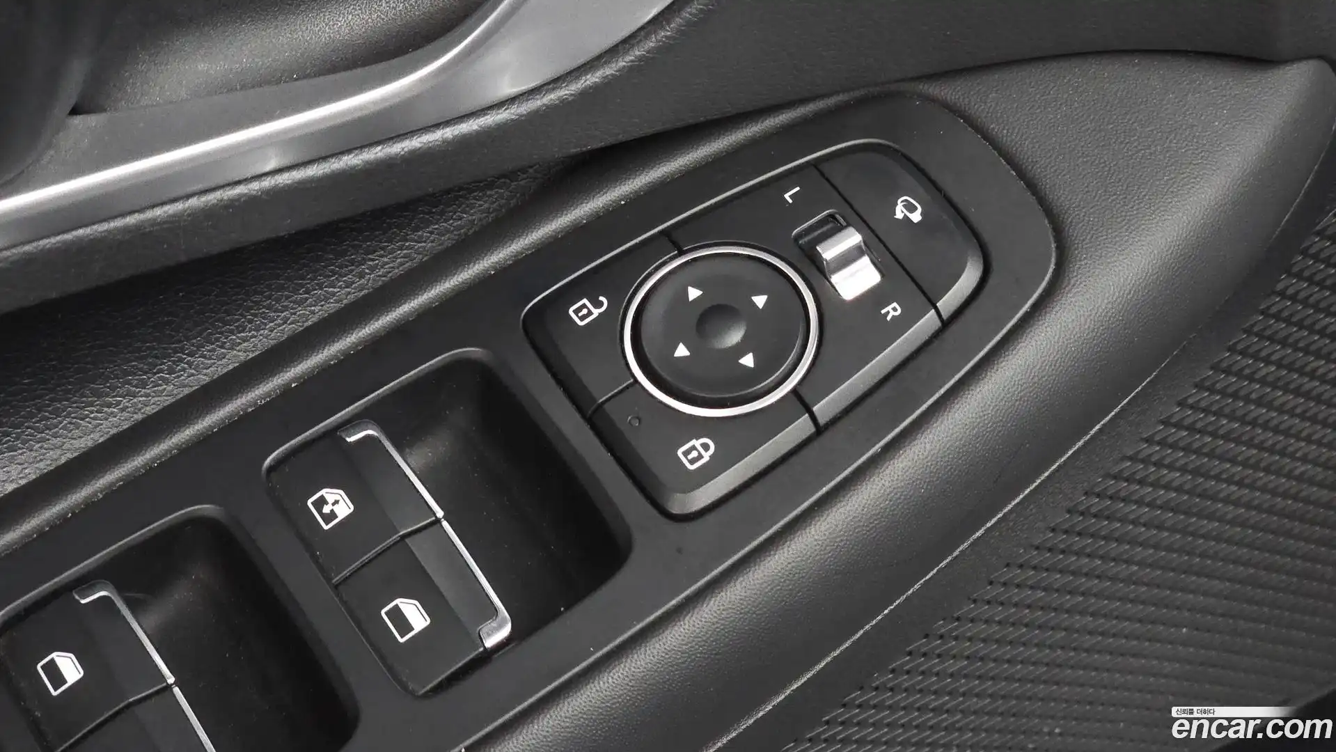 Sonata Hyundai 2022.3-OPTION-042