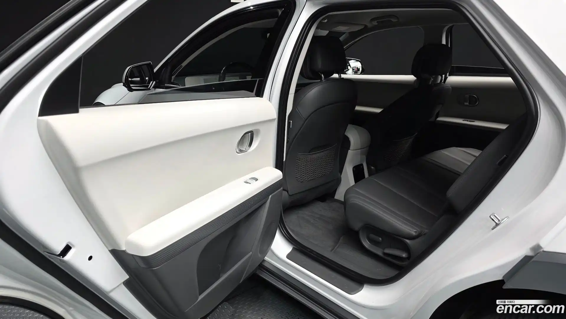 Ioniq5 Hyundai 2021.5-INNER-036