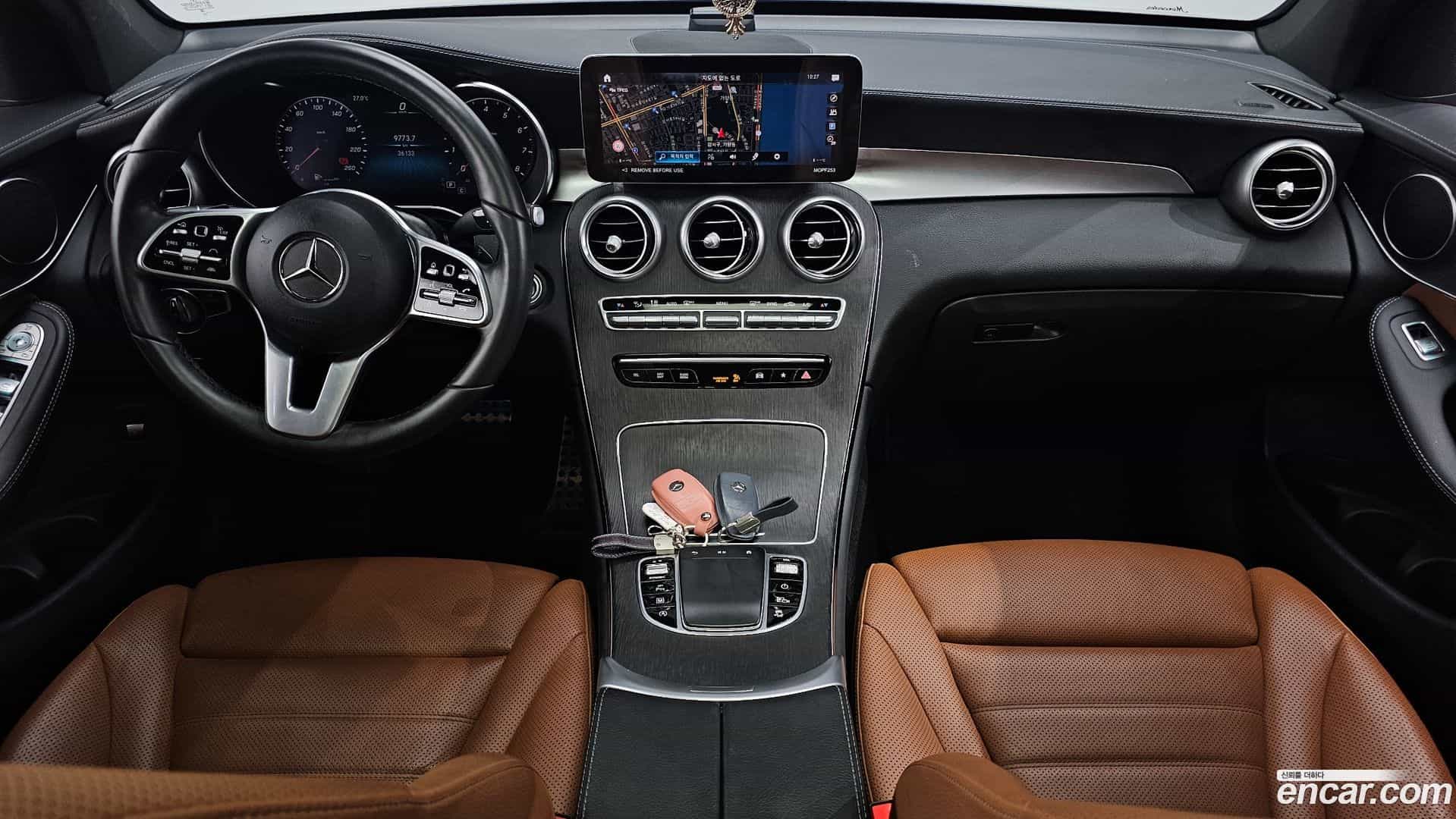 GLC-Class Mercedes-Benz 2022.5-INNER-007