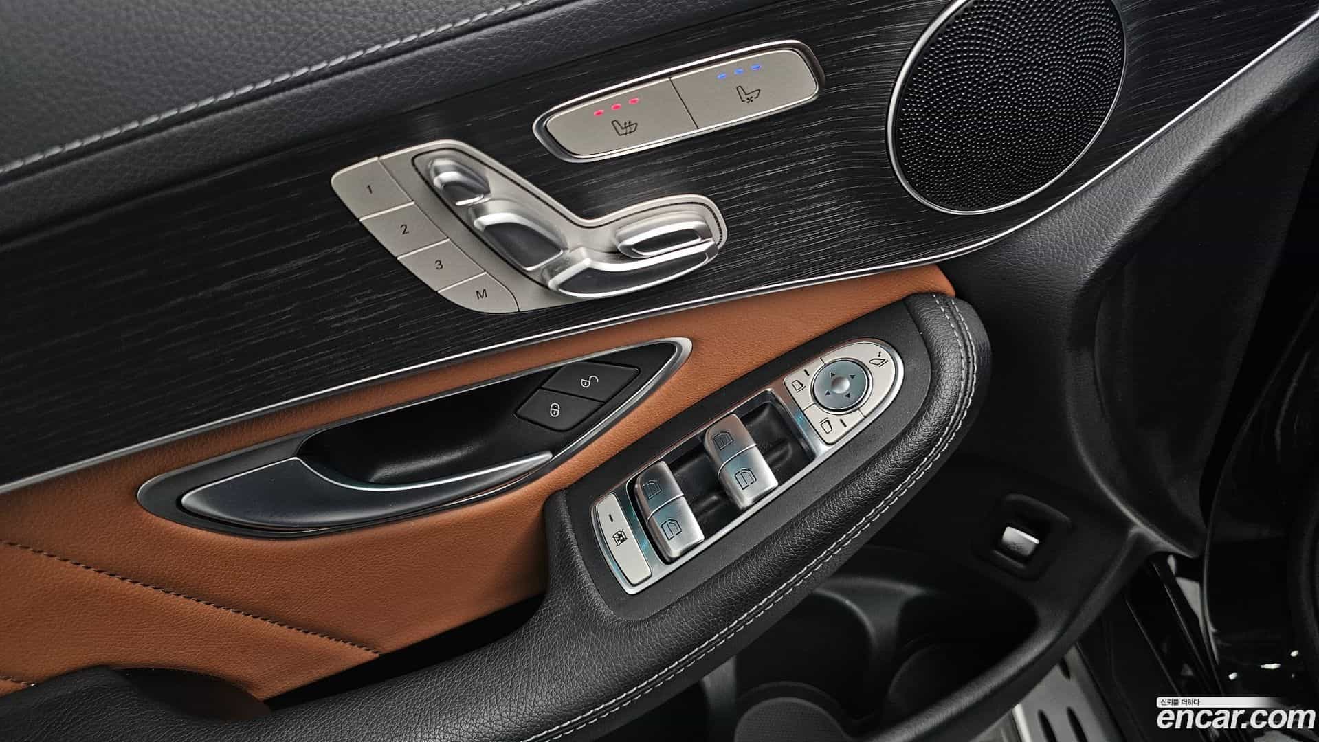 GLC-Class Mercedes-Benz 2022.5-OPTION-024