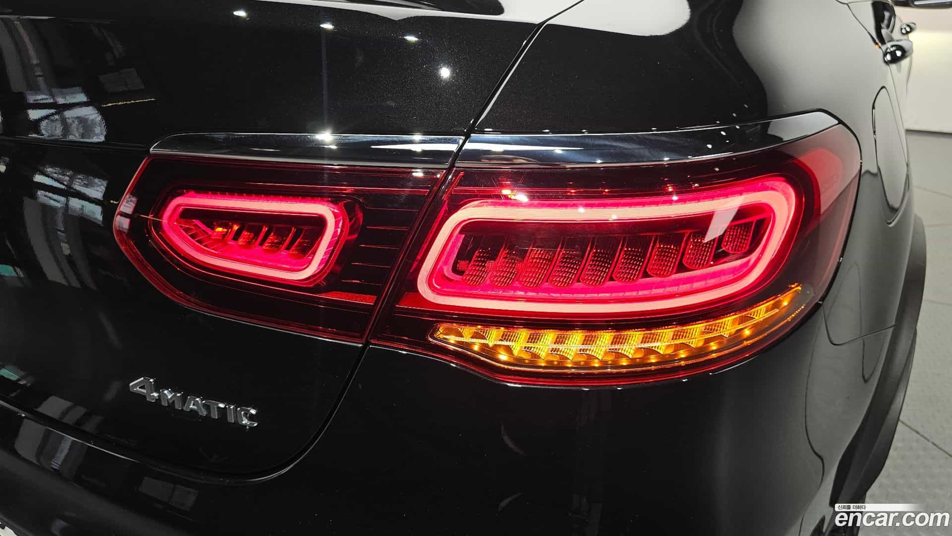 GLC-Class Mercedes-Benz 2022.5-OUTER-033
