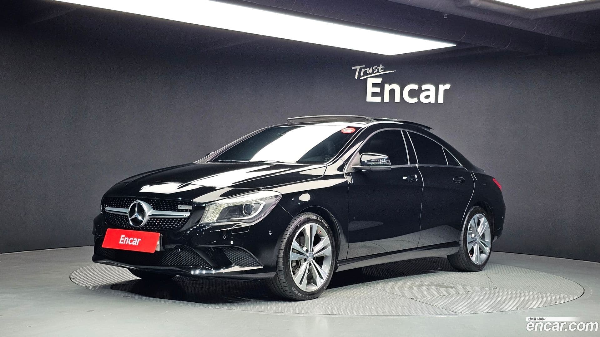 Main__Slider__Photo:CLA-Class Mercedes-Benz 2016.3-0