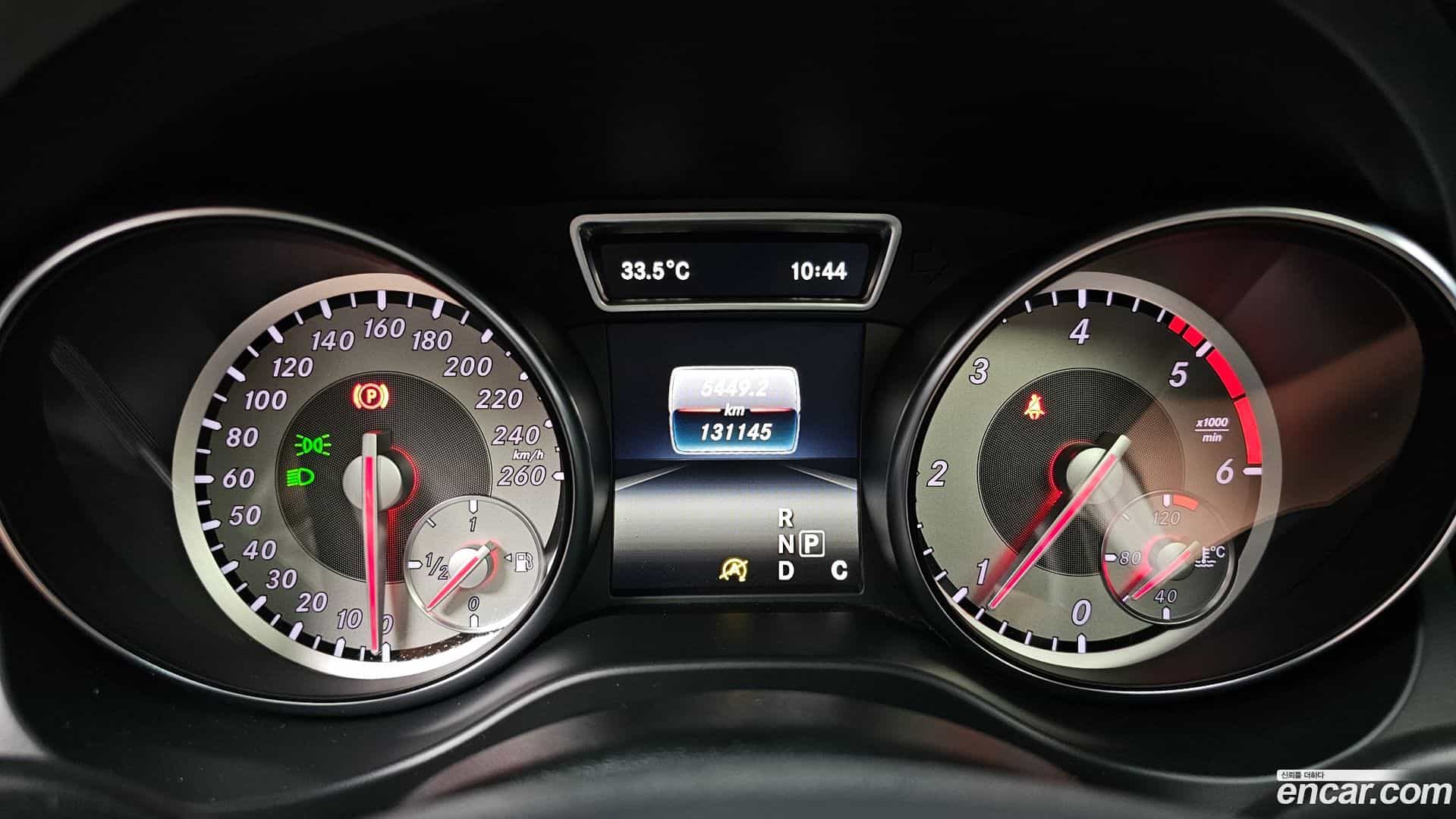 CLA-Class Mercedes-Benz 2016.3-INNER-008