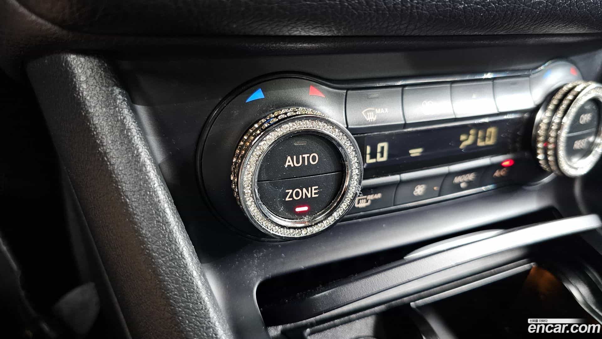 CLA-Class Mercedes-Benz 2016.3-OPTION-019