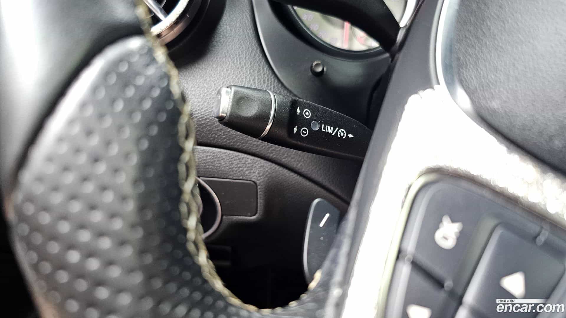 CLA-Class Mercedes-Benz 2016.3-OPTION-021