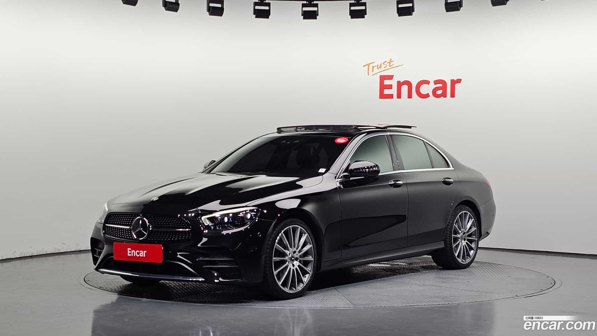 E-Class Mercedes-Benz 2022.4-OUTER-001