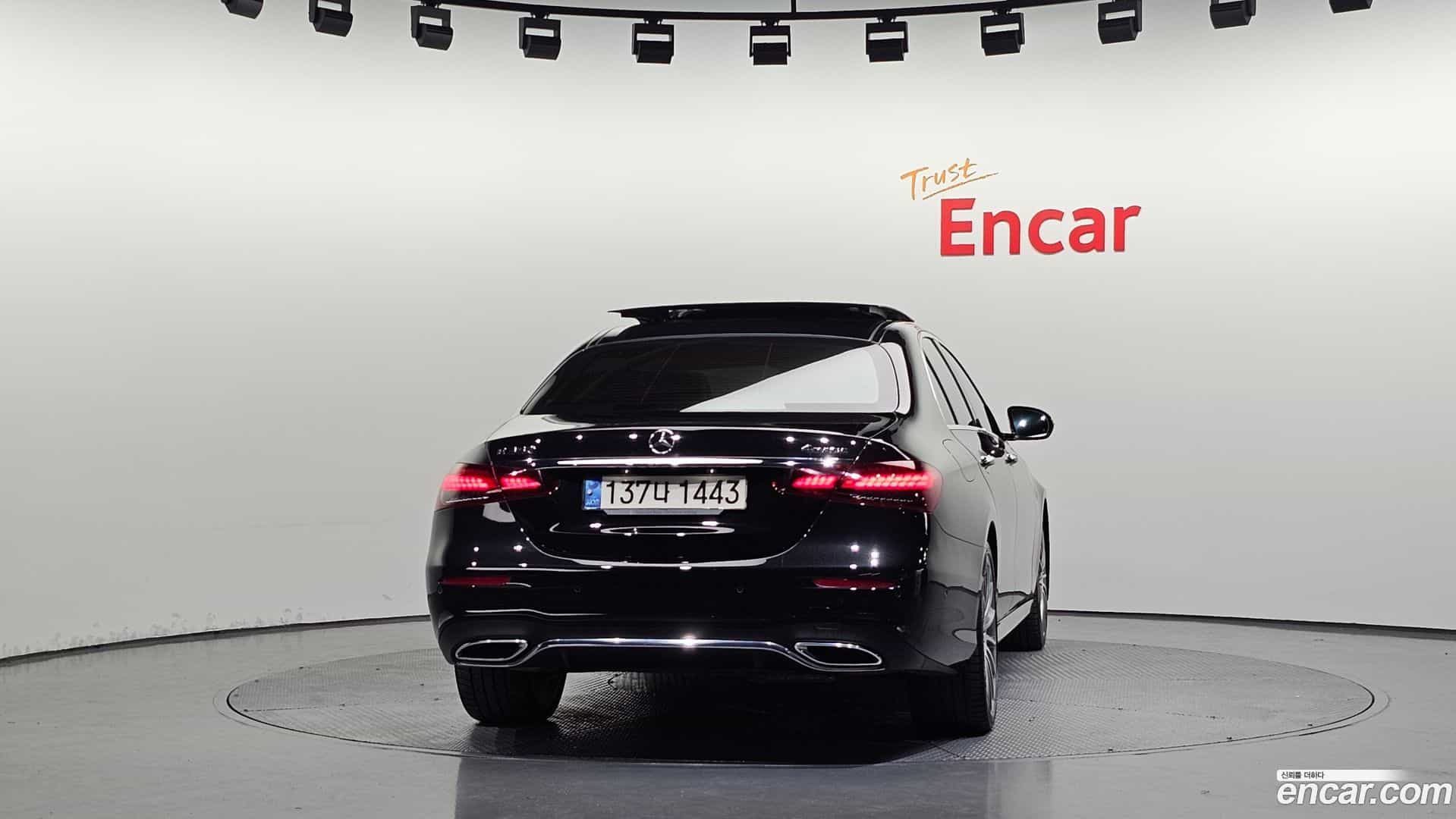 E-Class Mercedes-Benz 2022.4-OUTER-004