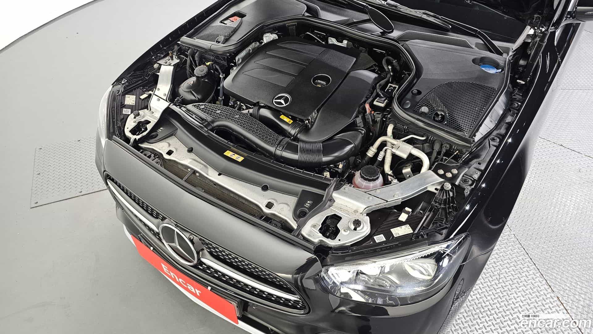 E-Class Mercedes-Benz 2022.4-OUTER-006