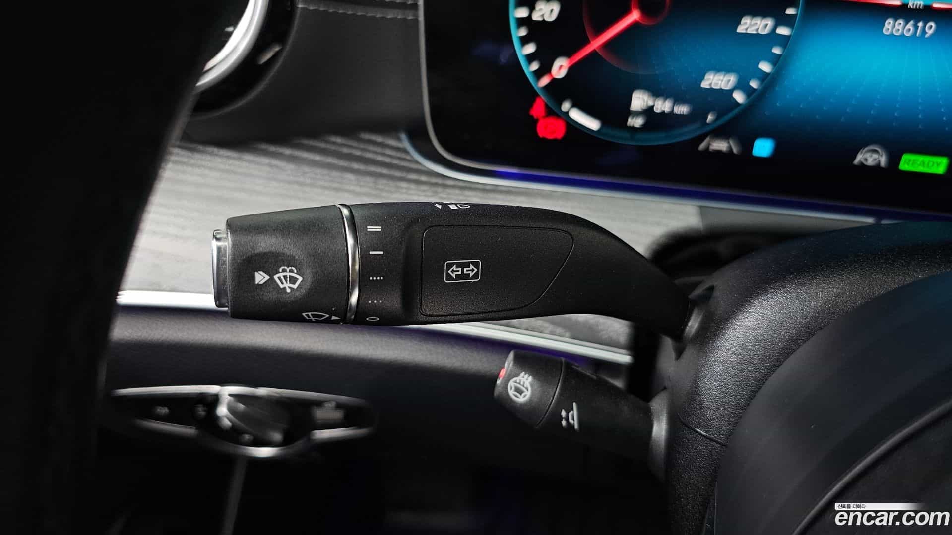 E-Class Mercedes-Benz 2022.4-OPTION-019