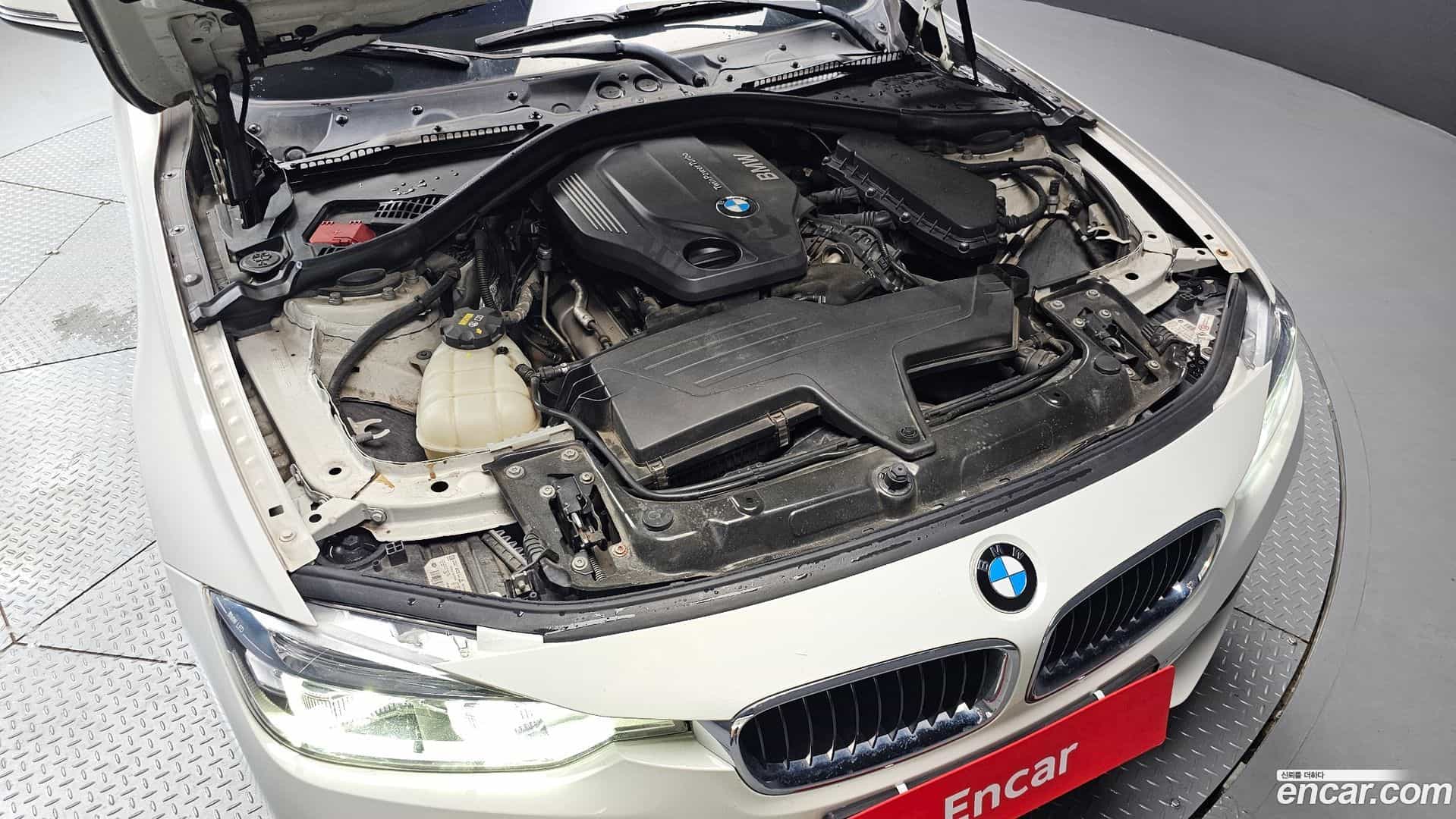 3-Series BMW 2016.4-OUTER-006