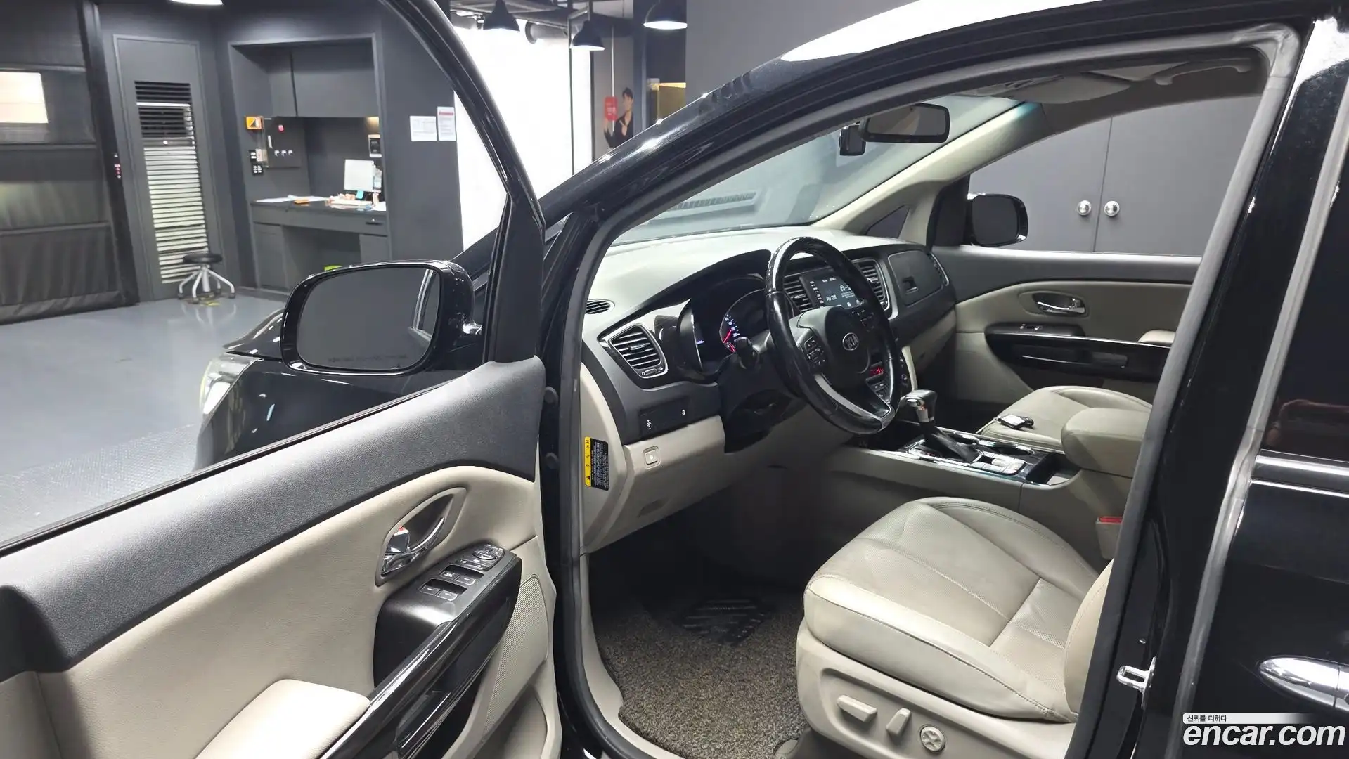 Canival Kia 2018.2-INNER-010