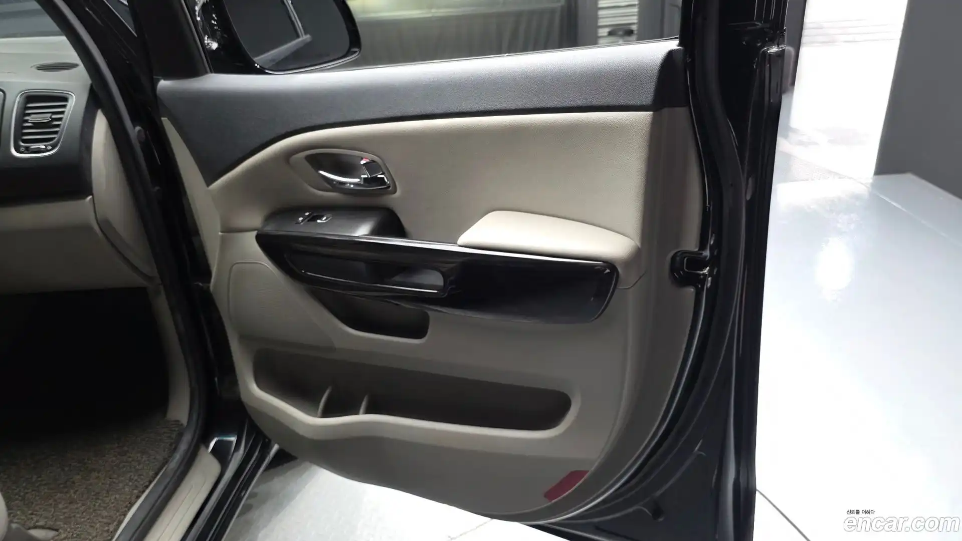 Canival Kia 2018.2-INNER-035