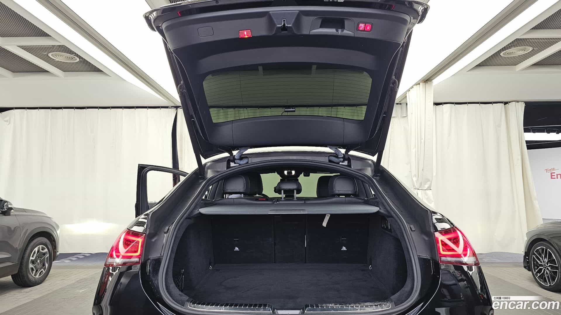 GLE-Class Mercedes-Benz 2022.5-OPTION-024