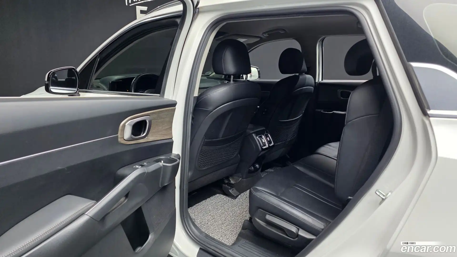 Sorento Kia 2020.6-INNER-036