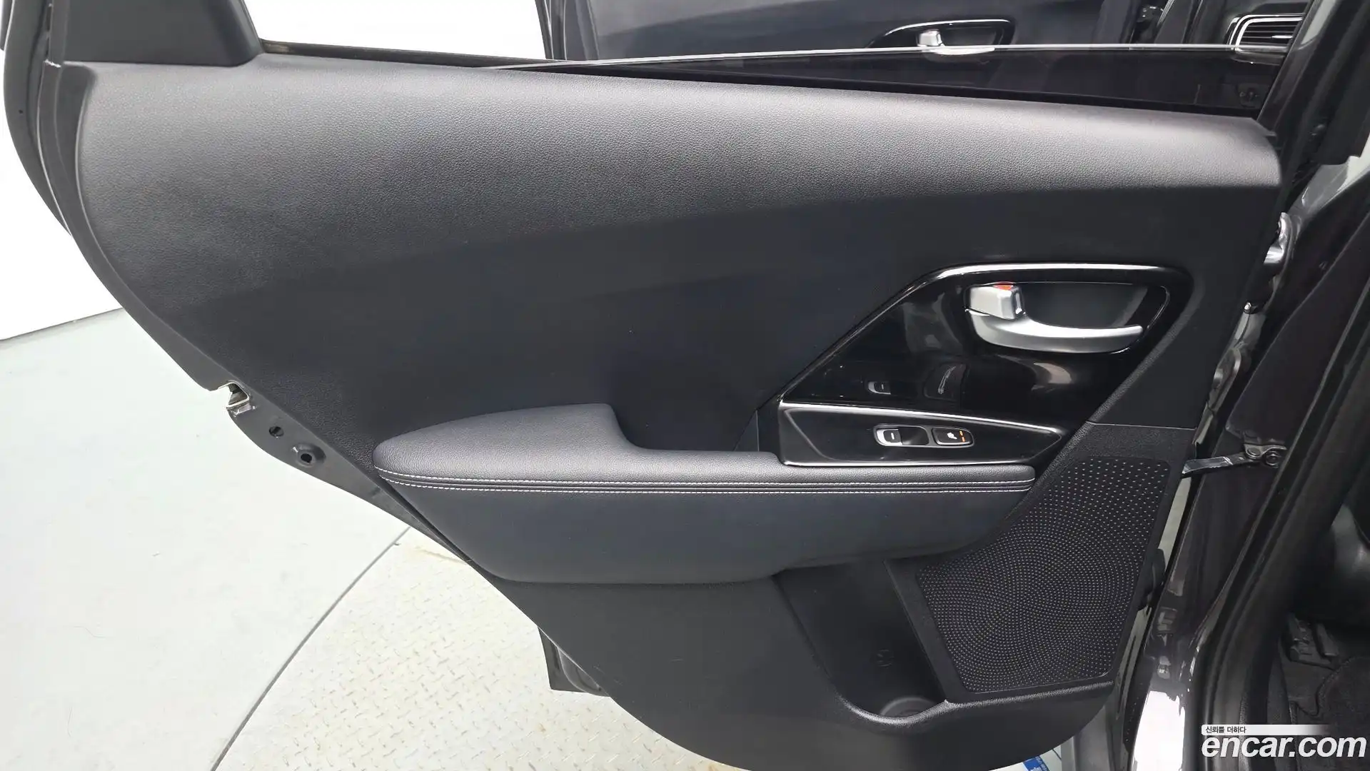 Niro Kia 2020.3-INNER-035