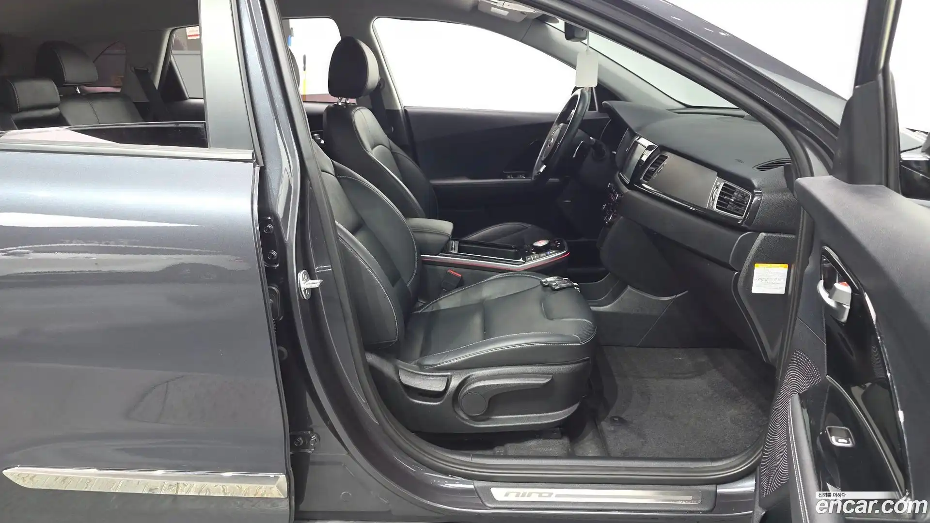 Niro Kia 2020.3-INNER-036