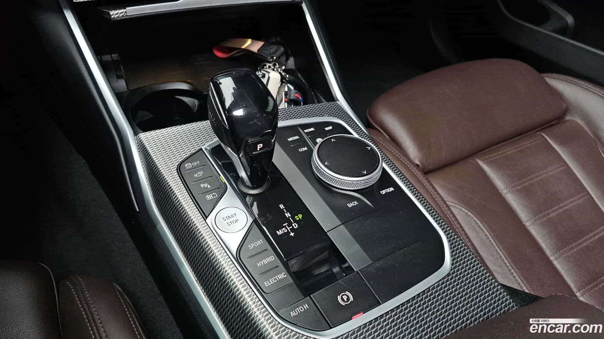 3-Series BMW 2020.6-INNER-009