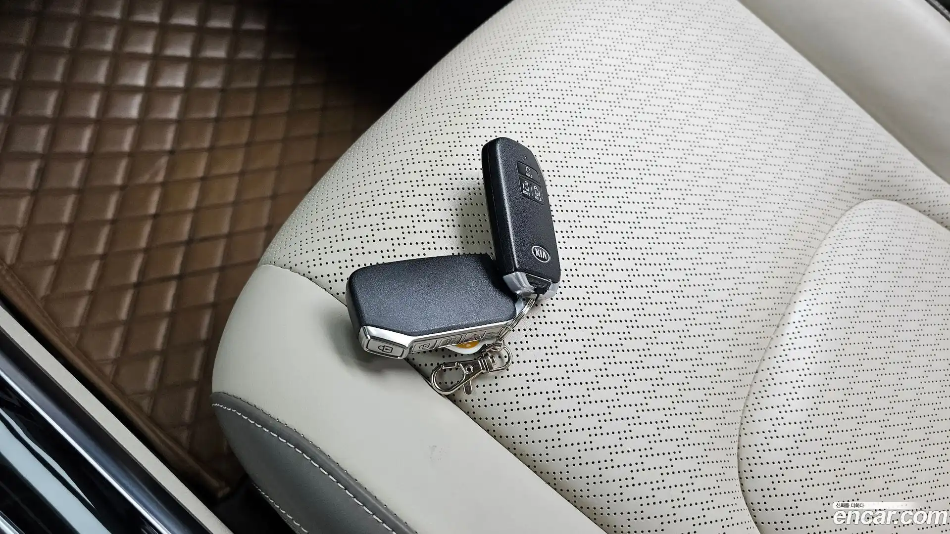 Canival Kia 2021.5-INNER-036
