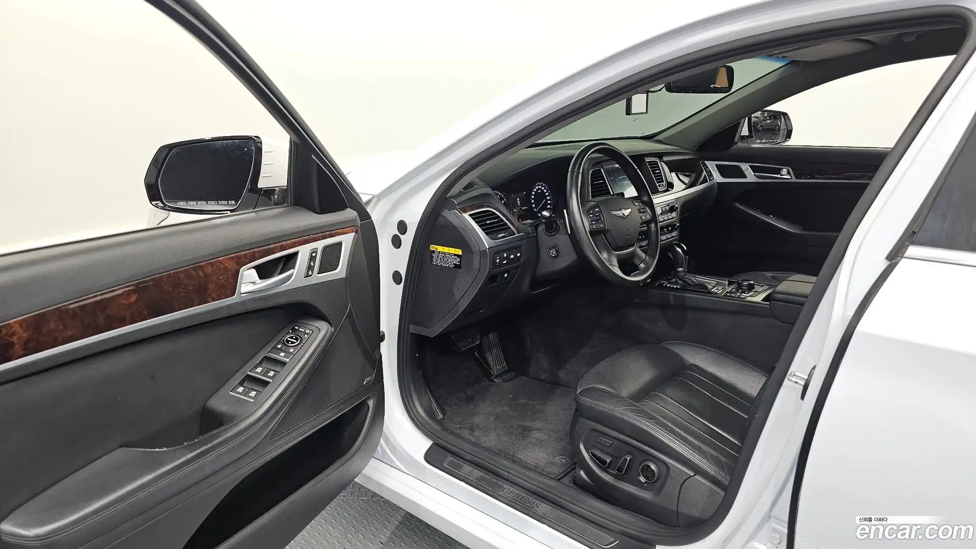 Genesis Hyundai 2016.4-INNER-010