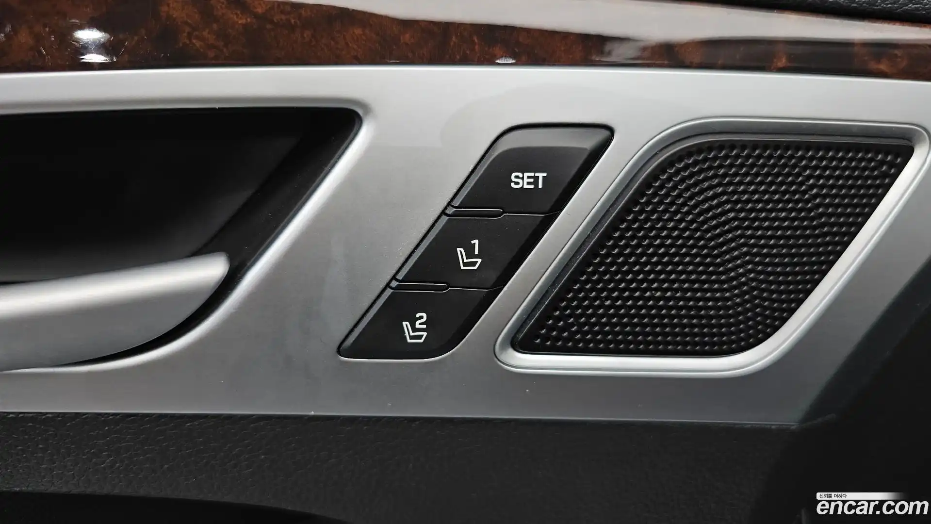 Genesis Hyundai 2016.4-OPTION-041