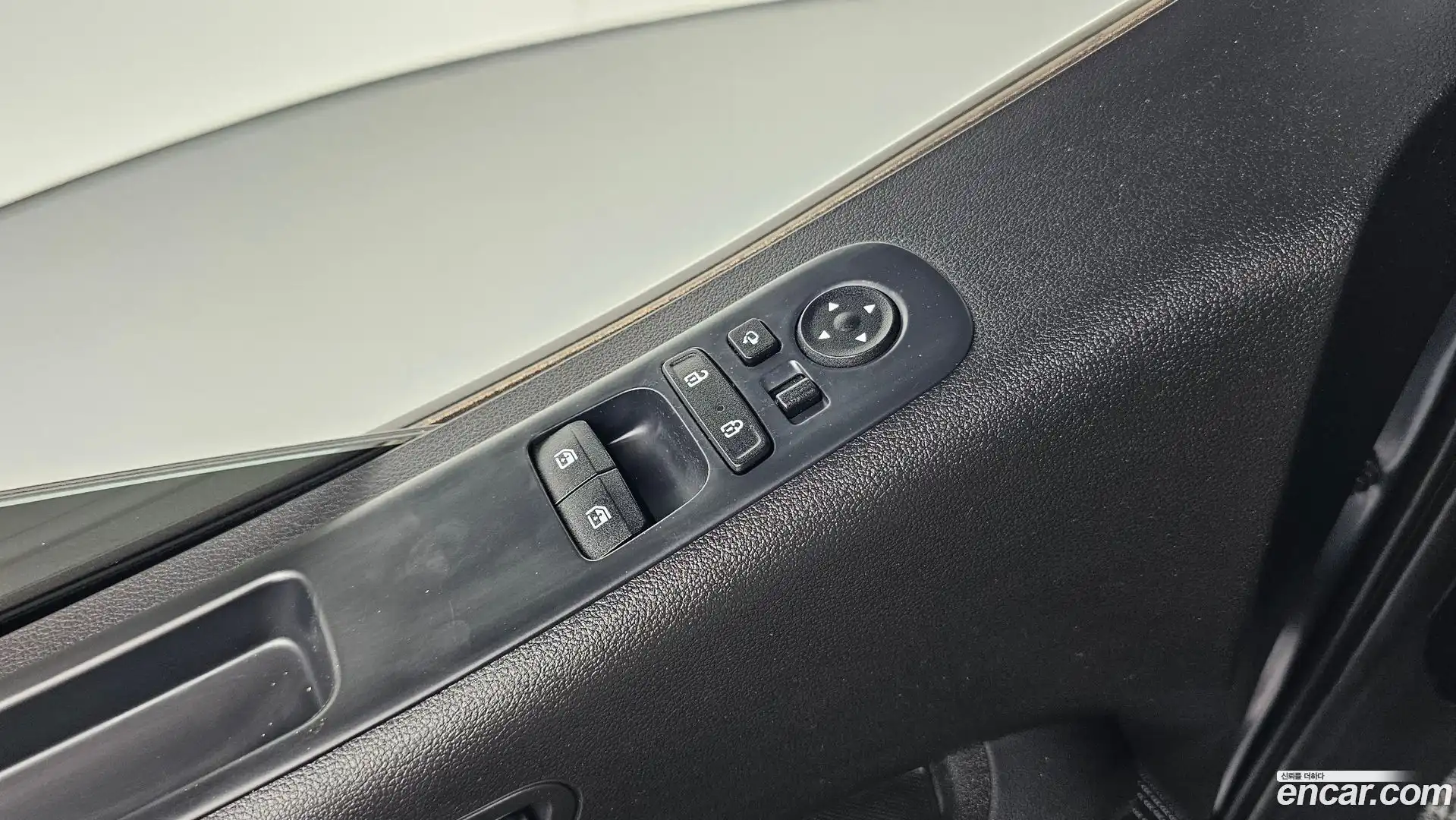Staria Hyundai 2021.10-OPTION-023