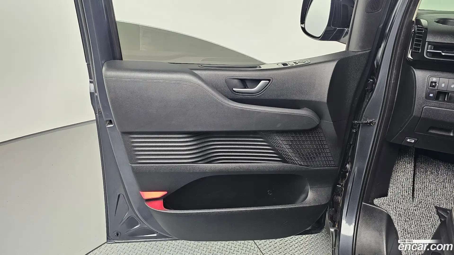 Staria Hyundai 2021.10-INNER-034