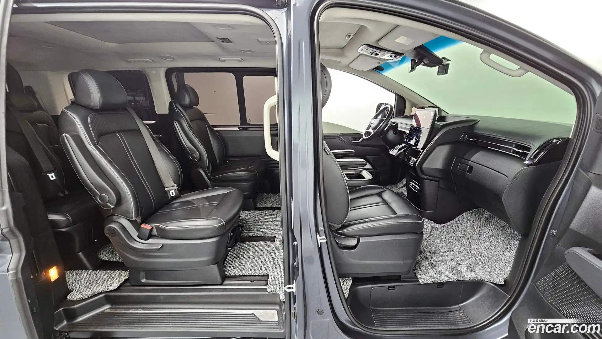 Staria Hyundai 2021.10-INNER-036
