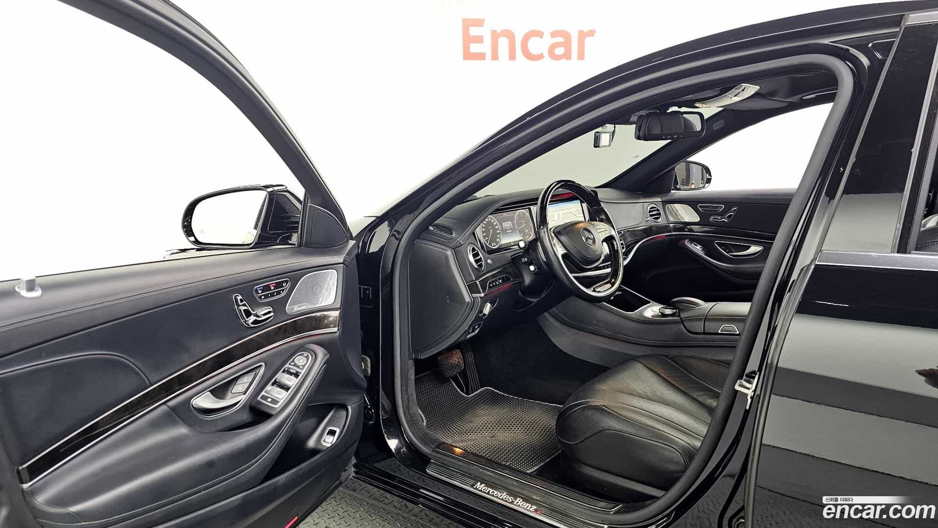 S-Class Mercedes-Benz 2014.8-INNER-010