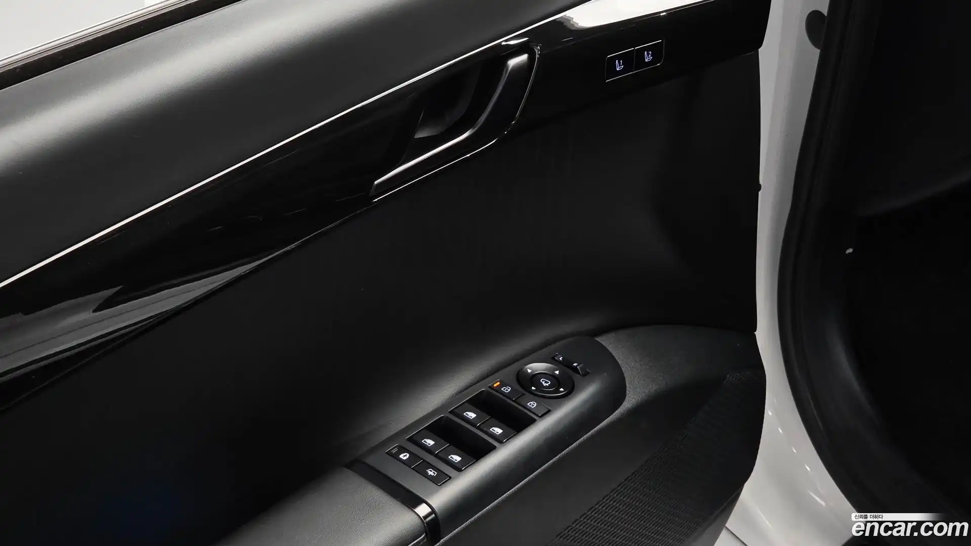 Grandeur Hyundai 2023.2-OPTION-020