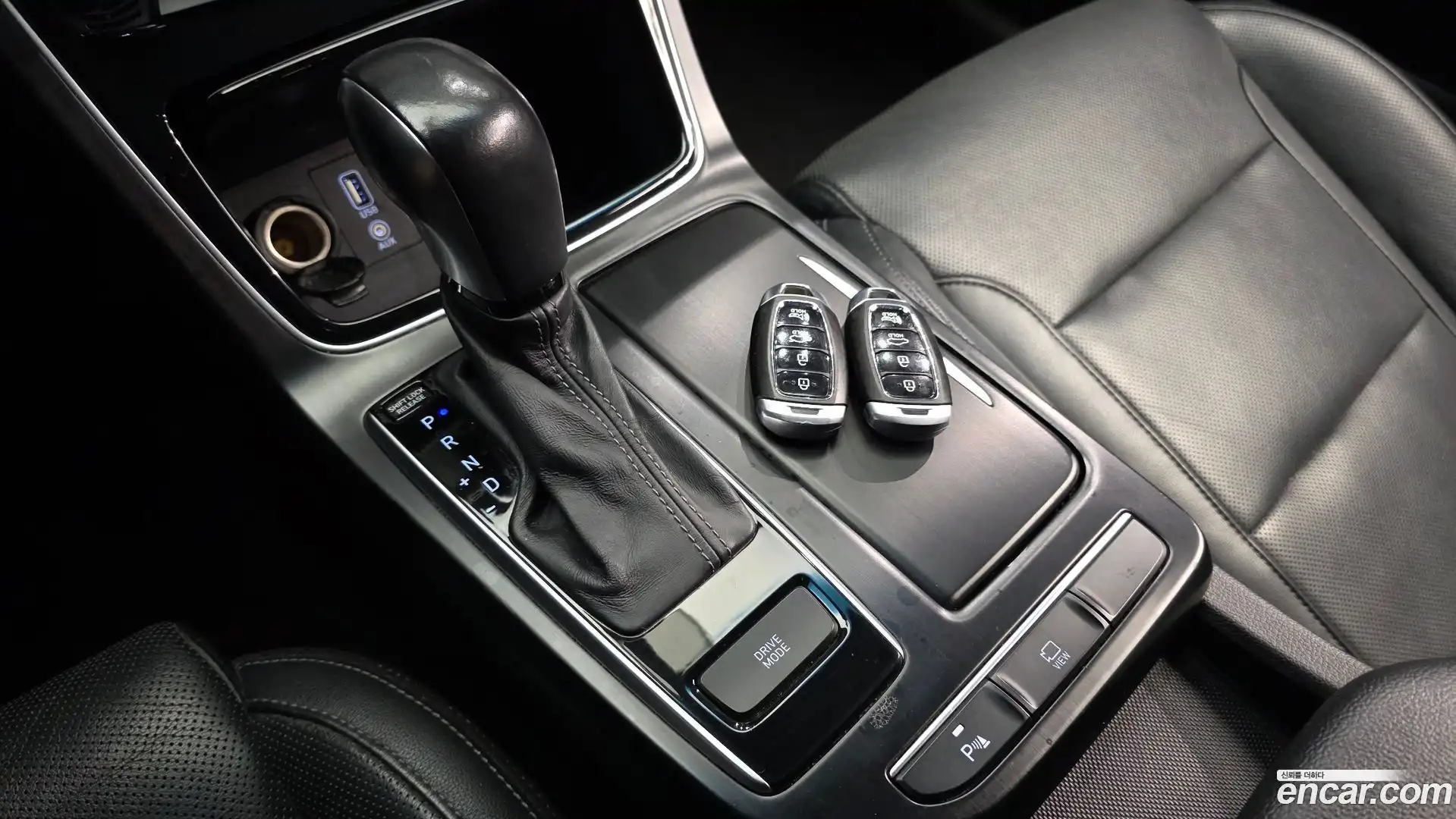 Grandeur Hyundai 2018.6-INNER-009