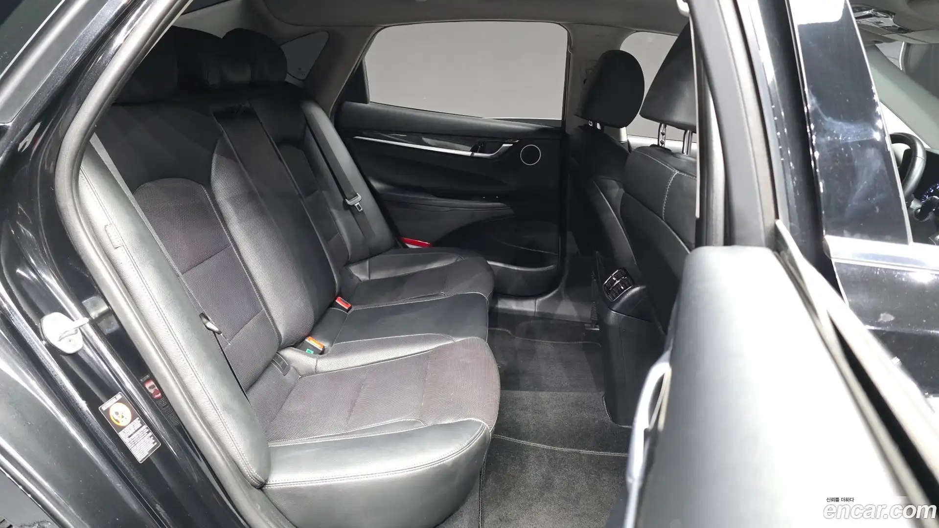 Grandeur Hyundai 2018.6-OPTION-016
