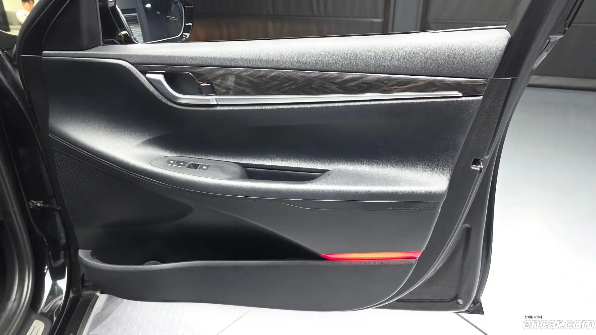 Grandeur Hyundai 2018.6-INNER-034