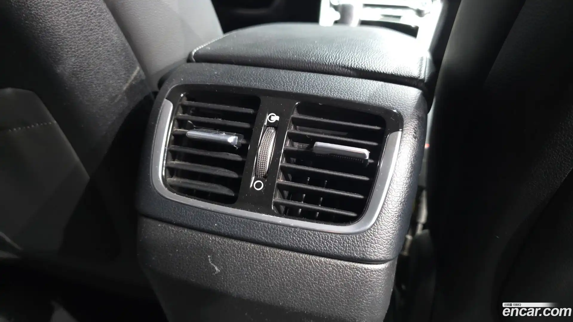 Grandeur Hyundai 2018.6-OPTION-047