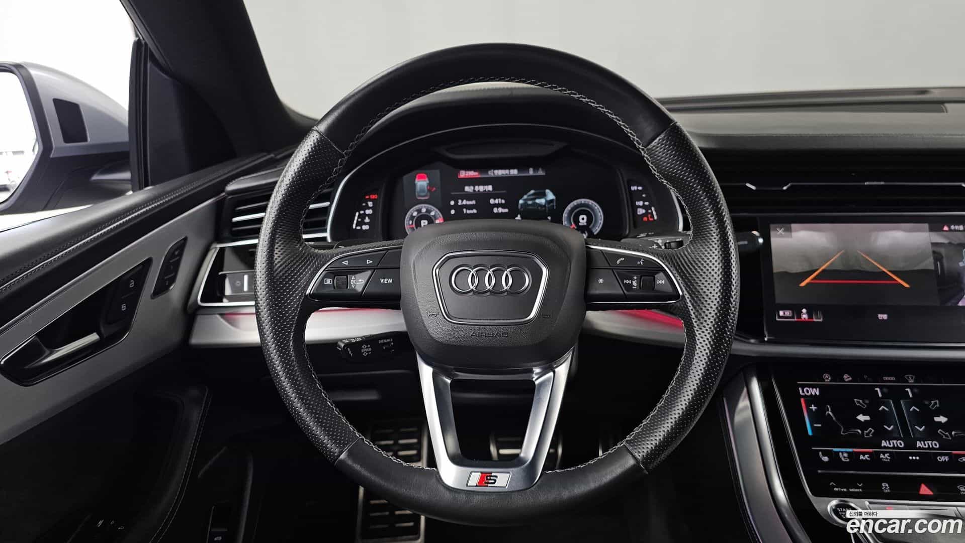 Q8 Audi 2021.9-OPTION-017